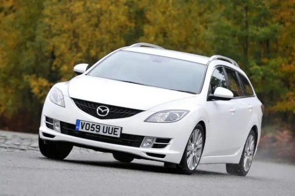 Предишното поколение Mazda 6 е по-проблемно от сегашния модел, като 42% от автомобилите в проучването страдат от повреда. Електрическите компоненти са основният проблем, засягащ 21% от колите, докато други собственици казват за проблеми с акумулатора, спирачките, скоростната кутия/съединителя и окачването. Ремонтите обаче са извършени бързо, като 91% от колите са били готови за по-малко от седмица.
Рейтинг на надеждност 71,8%